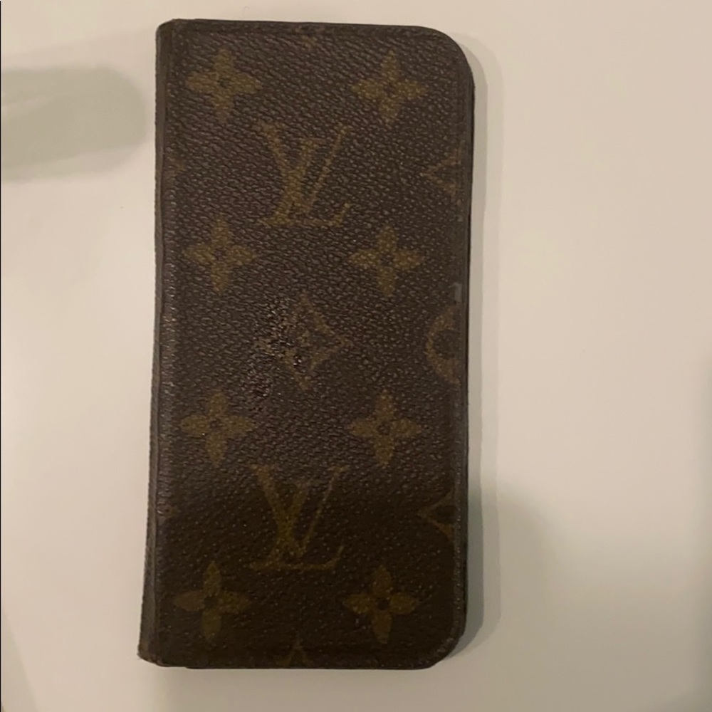 100% authentic Louis Vuitton iPhone X/XS folio